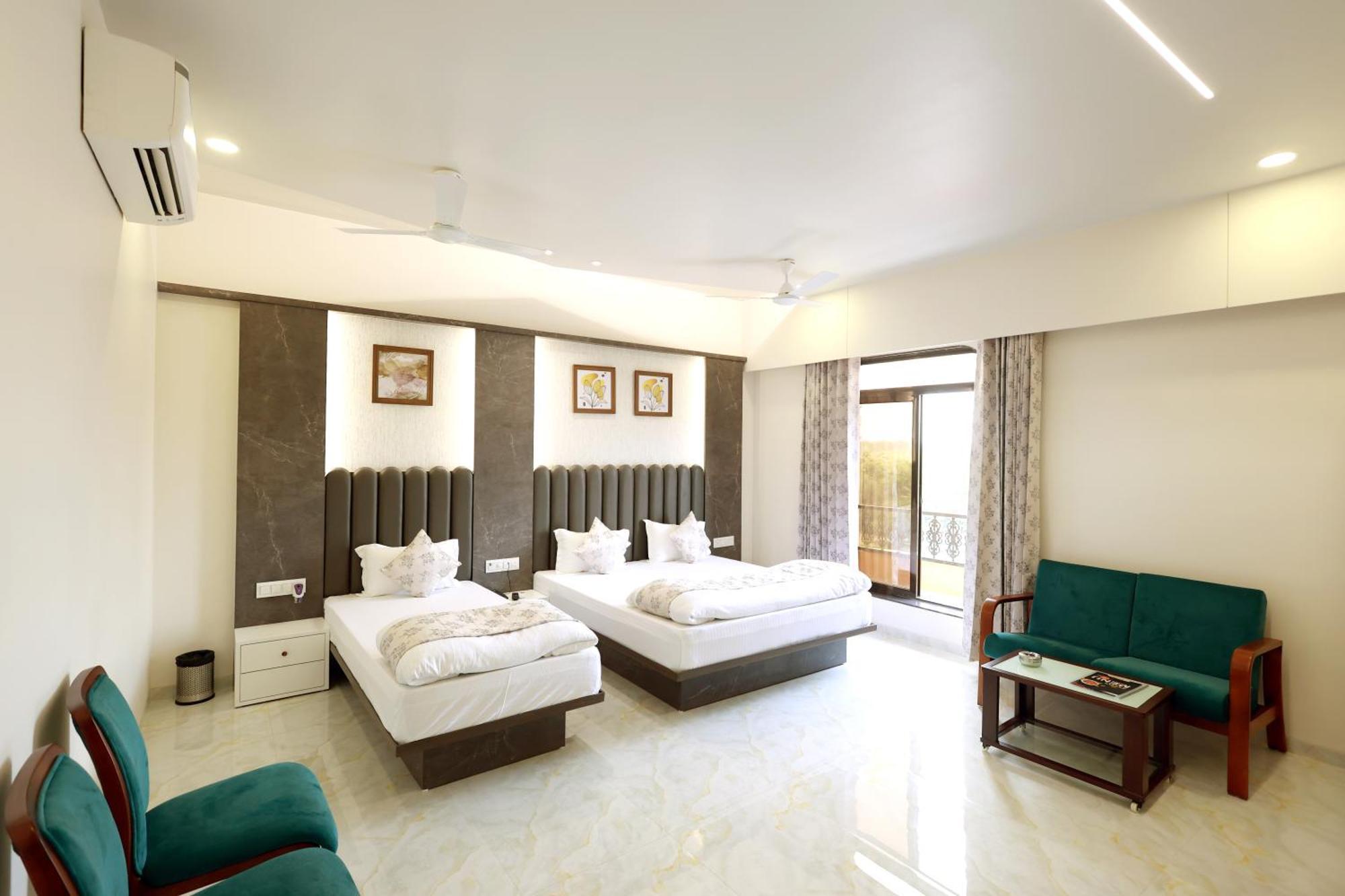 Hotel Grand Haveli Achad Eksteriør billede