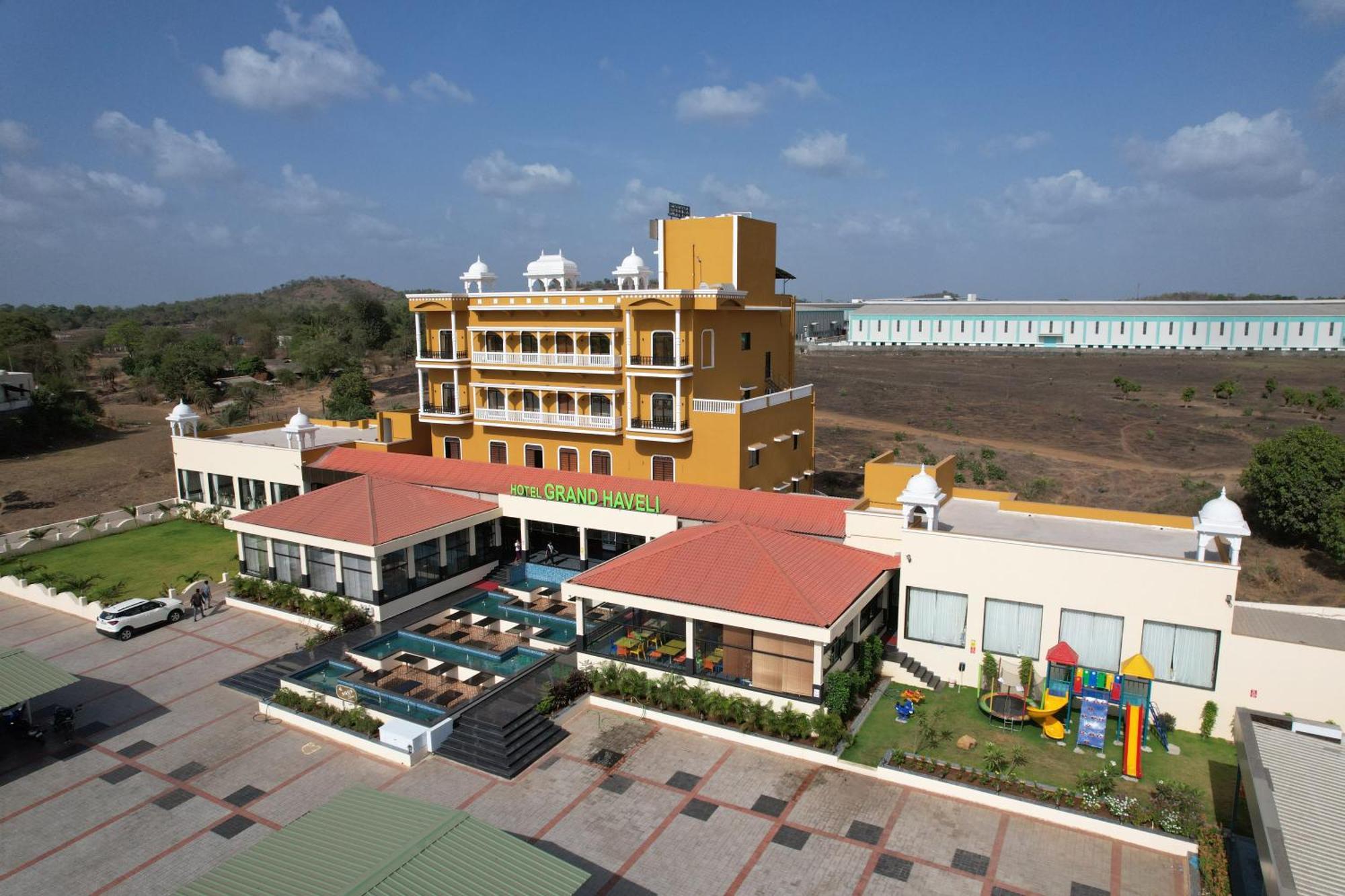 Hotel Grand Haveli Achad Eksteriør billede