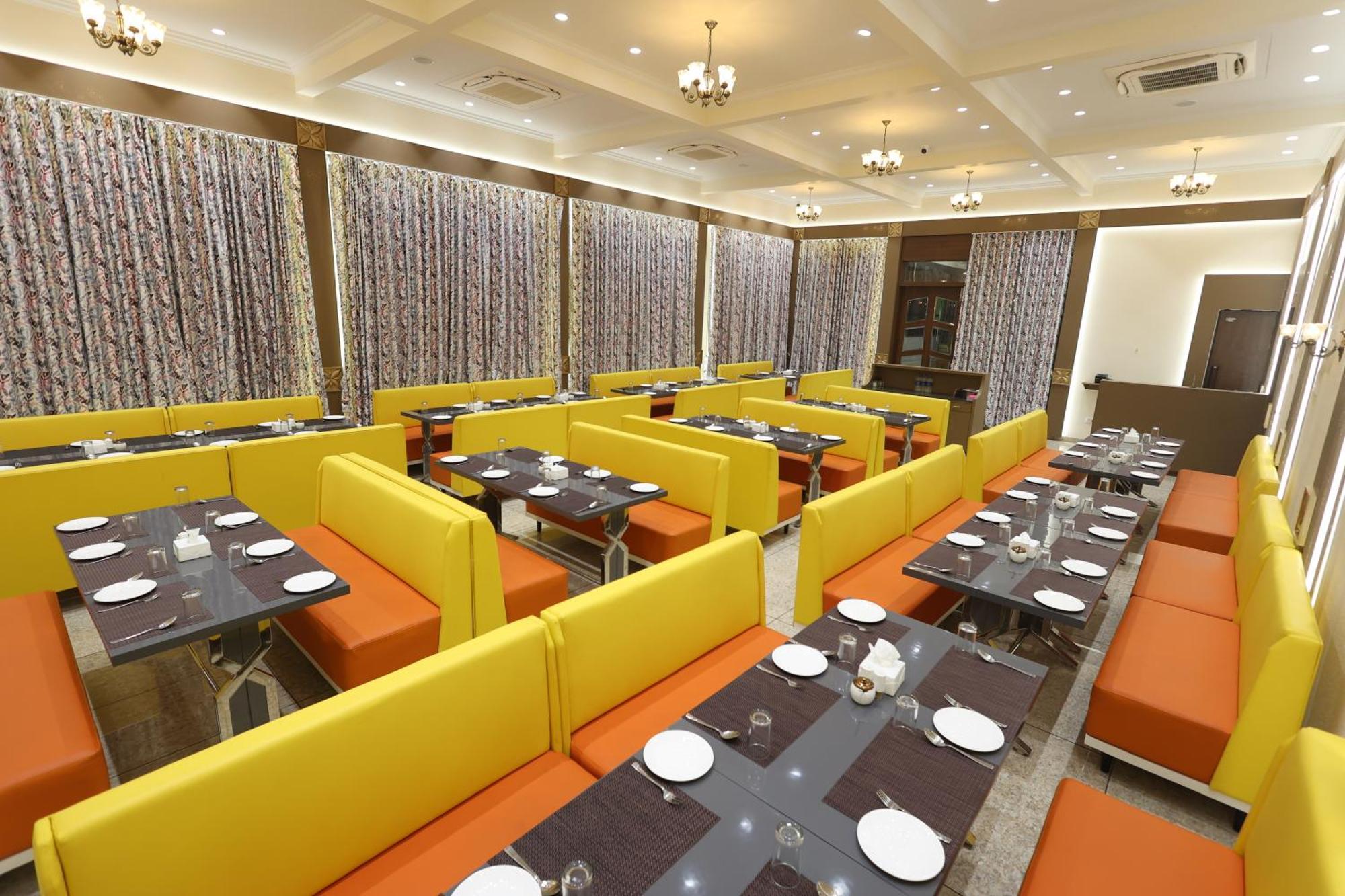 Hotel Grand Haveli Achad Eksteriør billede