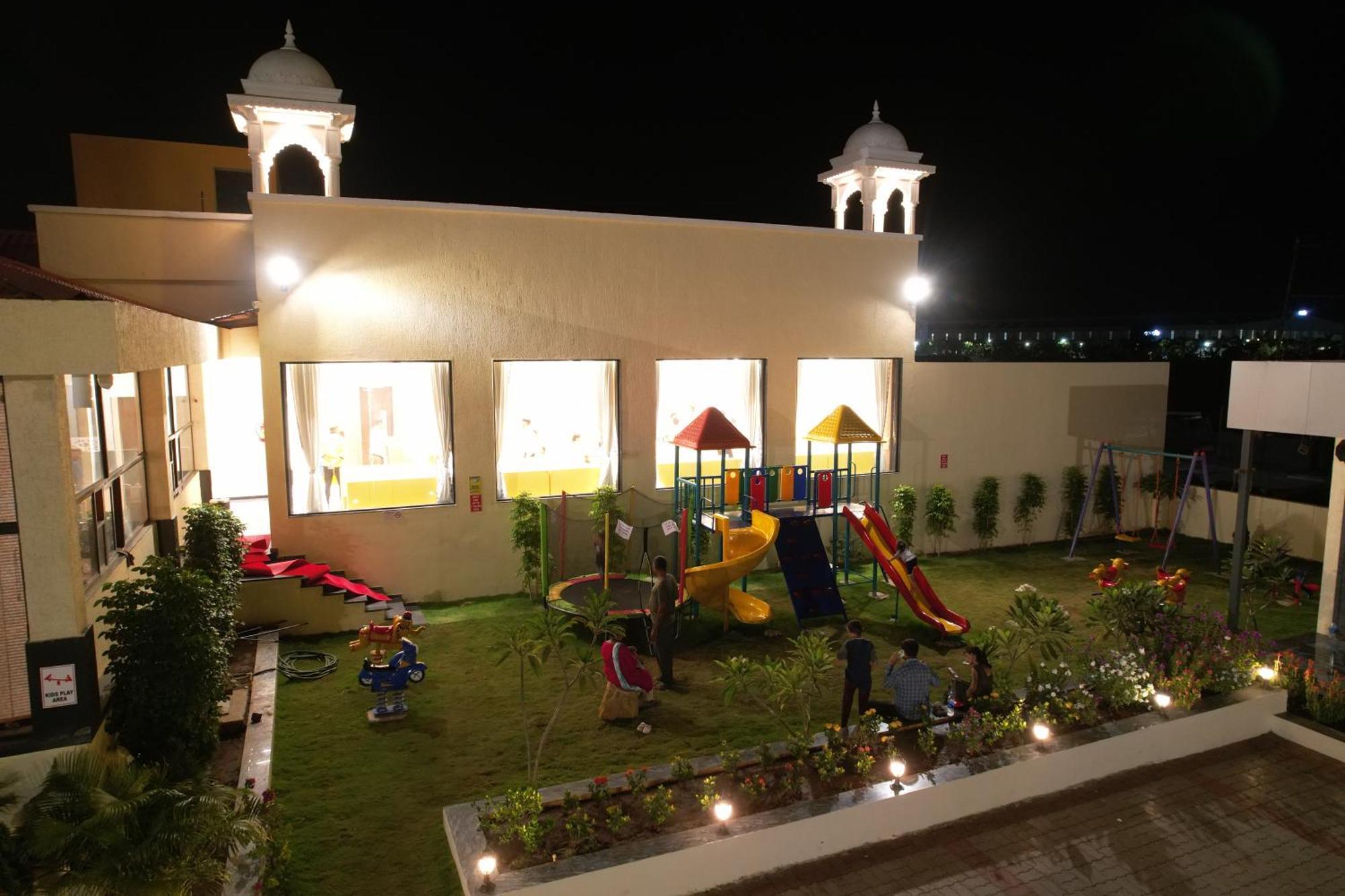 Hotel Grand Haveli Achad Eksteriør billede