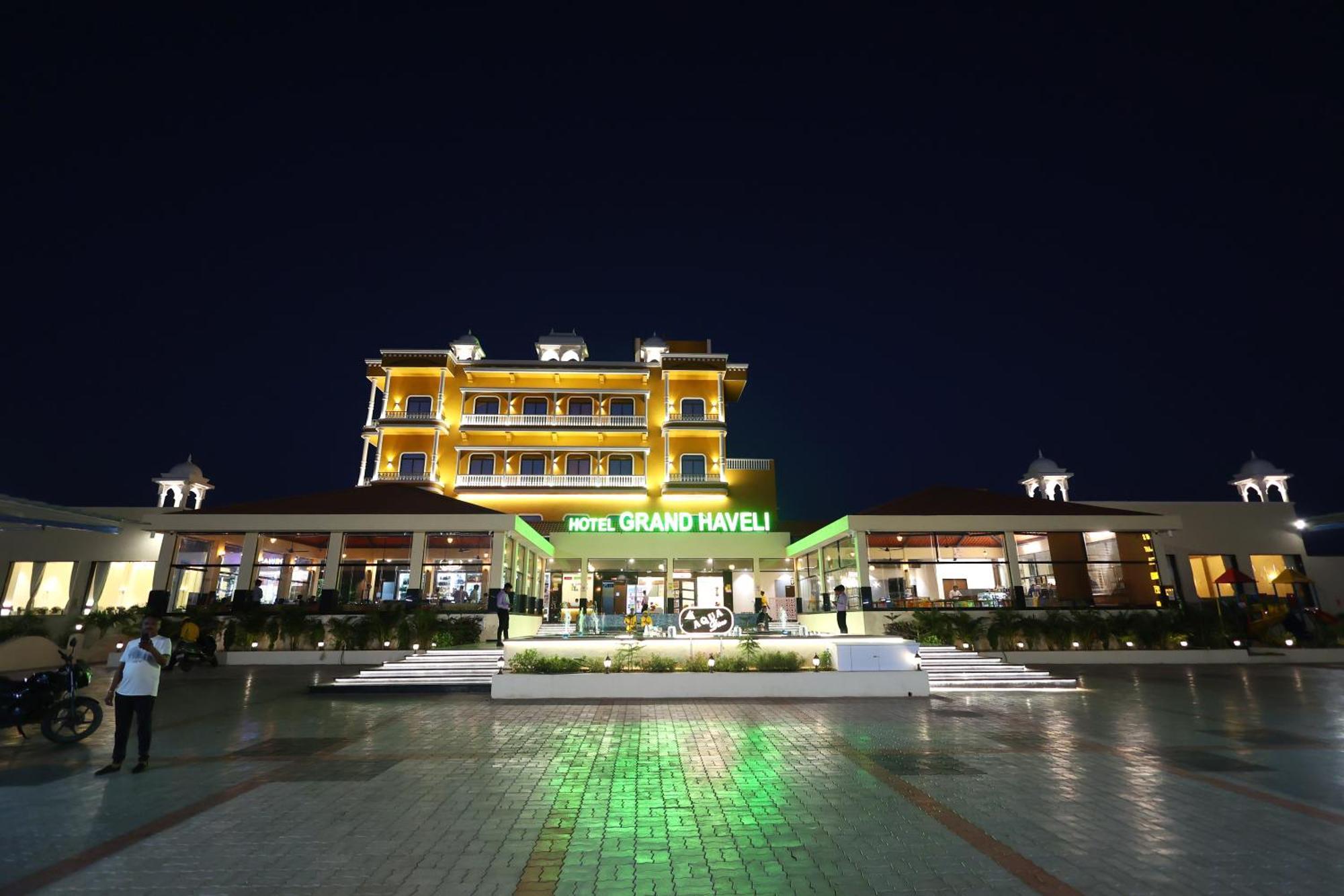 Hotel Grand Haveli Achad Eksteriør billede